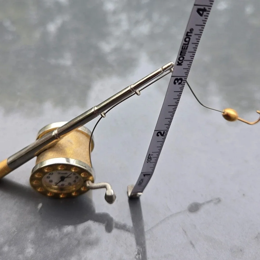 Novelty‎ Fishing Reel Clock, Kawada Quartz Desk Decor, Unique Collectible